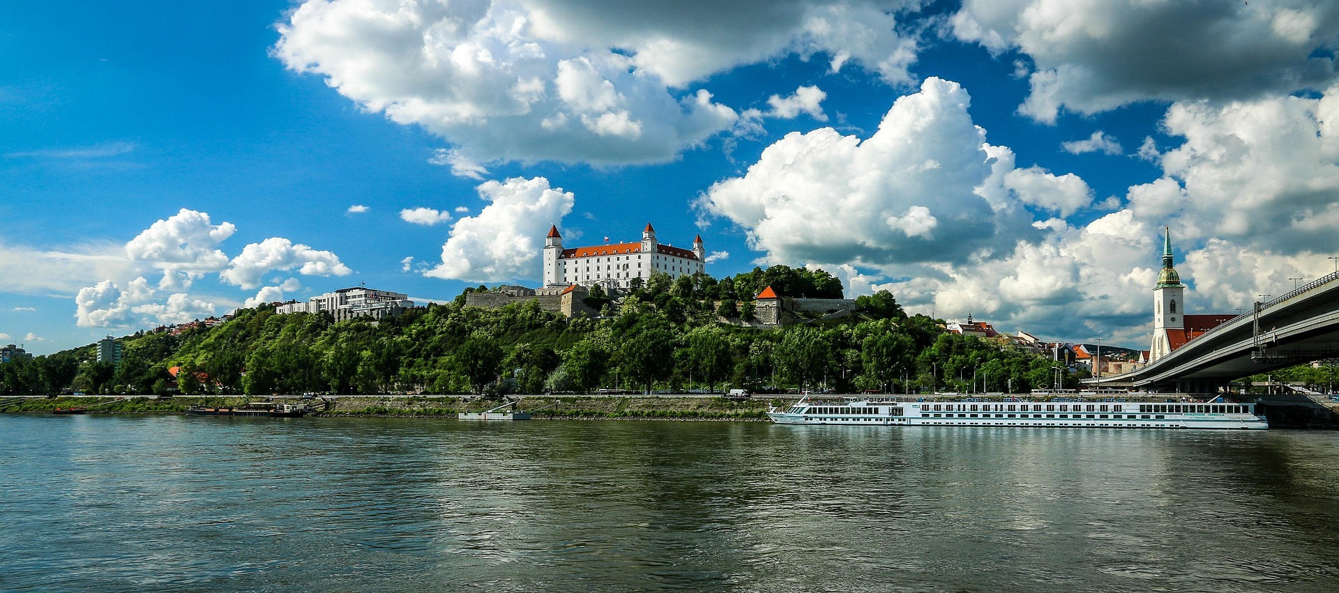 De l’aéroport de Vienne à Bratislava : 5 raisons de réserver un  